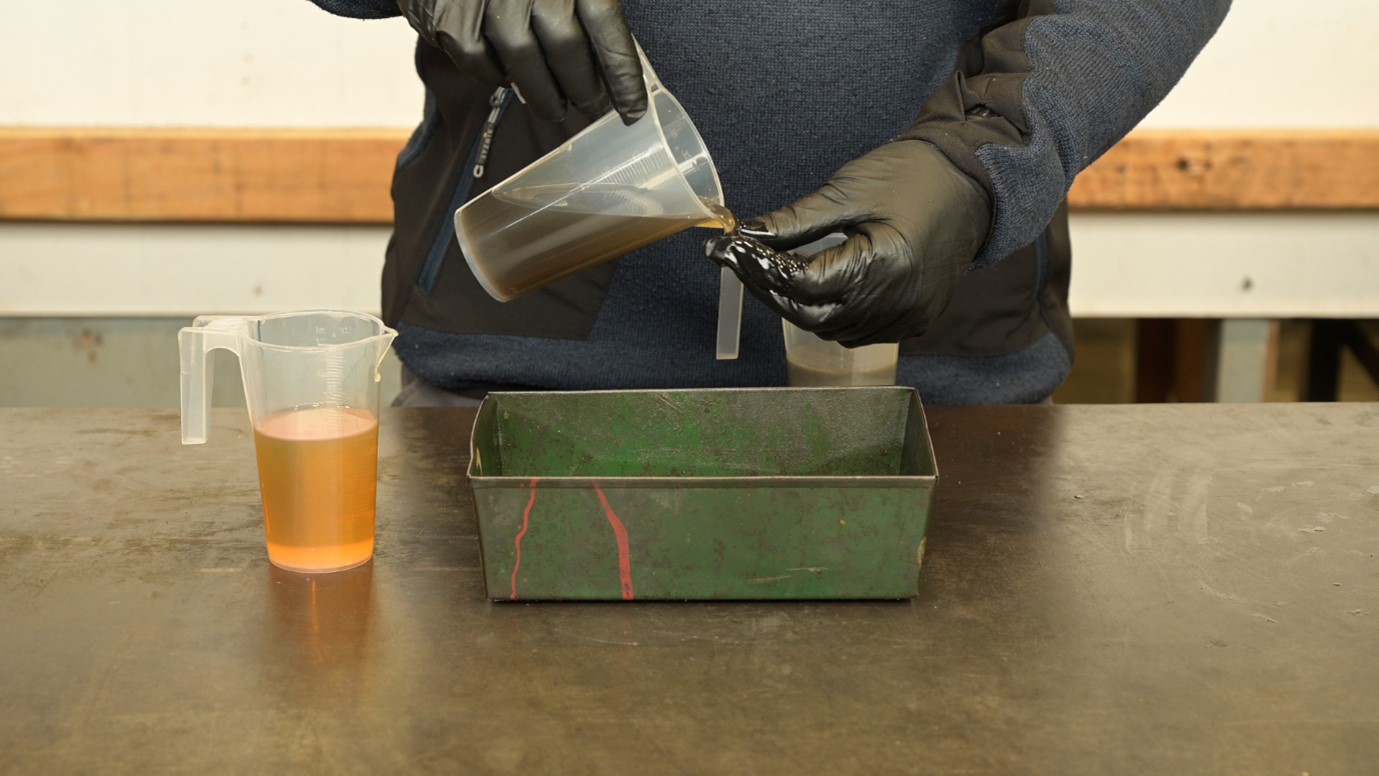 Pump maintence checking the oil quality