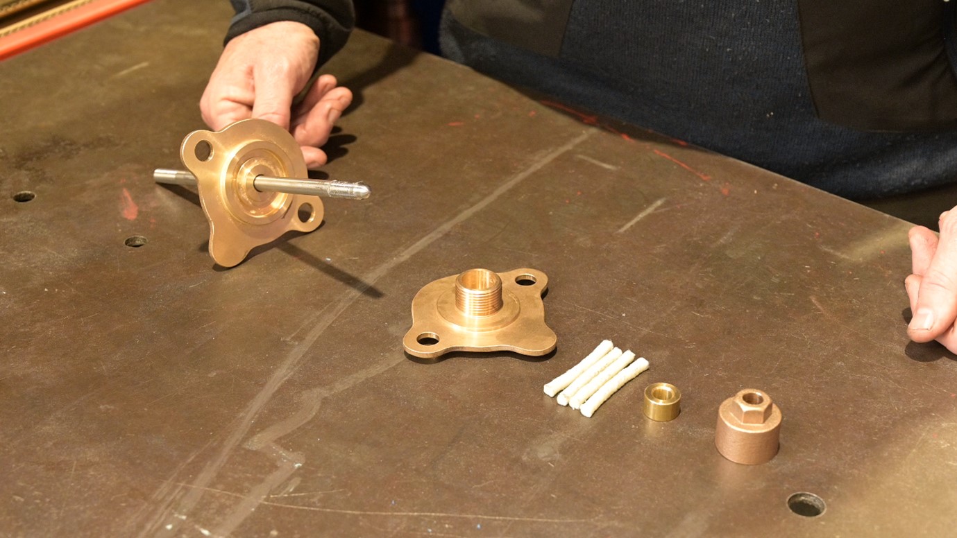 Pump maintenance gland packing inspection